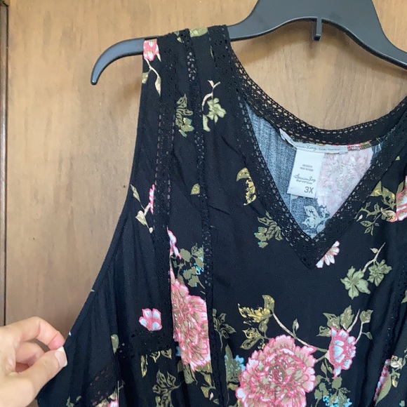 Relisted American Rag floral print sleeveless dress w crochet like detail 3X jrs - Picture 16 of 16